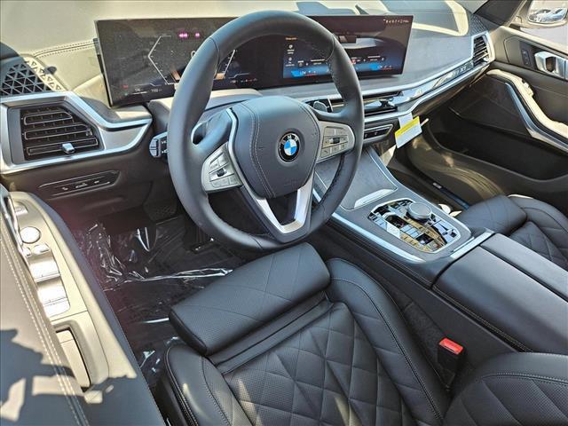 new 2026 BMW X7 car, priced at $93,665