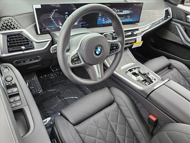 new 2026 BMW X7 car, priced at $95,425