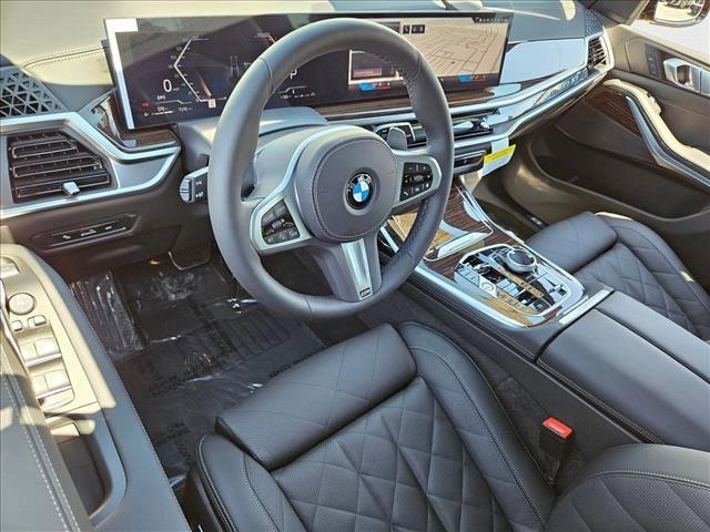 new 2026 BMW X7 car, priced at $95,315