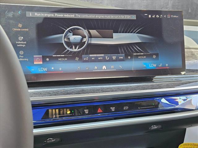 new 2025 BMW 760 car, priced at $134,425