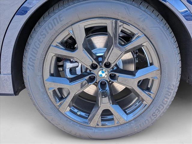 new 2026 BMW X7 car, priced at $92,875