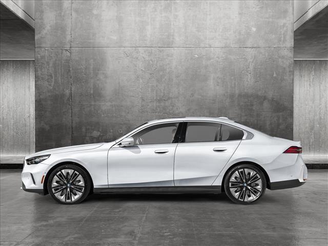 new 2025 BMW 540 car, priced at $75,875