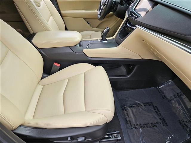 used 2019 Cadillac XT5 car, priced at $21,316