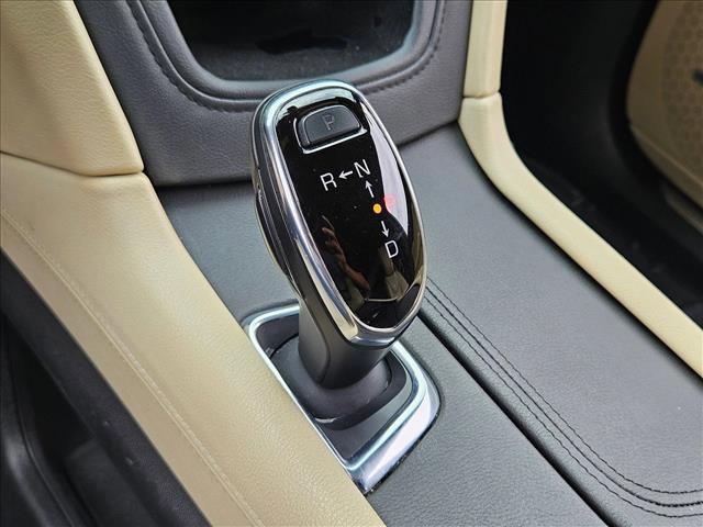 used 2019 Cadillac XT5 car, priced at $21,316