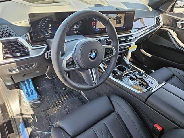 new 2025 BMW X7 car, priced at $118,020