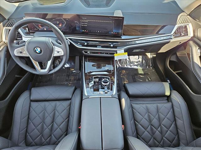 new 2025 BMW X7 car, priced at $89,175