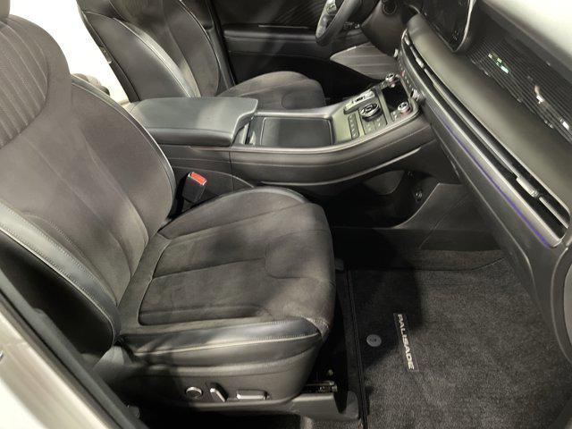 used 2025 Hyundai Palisade car, priced at $49,997