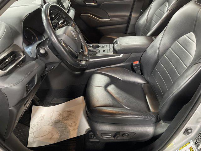used 2021 Toyota Highlander car, priced at $30,997