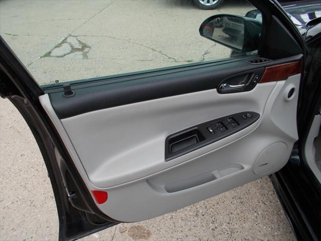 used 2009 Chevrolet Impala car, priced at $6,995