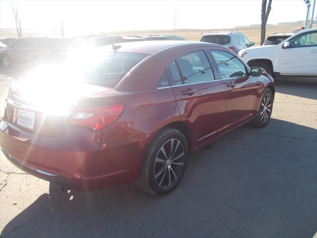 used 2011 Chrysler 200 car, priced at $6,995