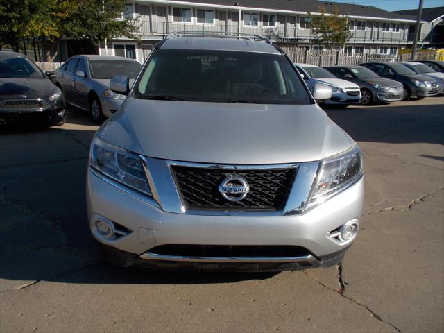 used 2015 Nissan Pathfinder car, priced at $9,995