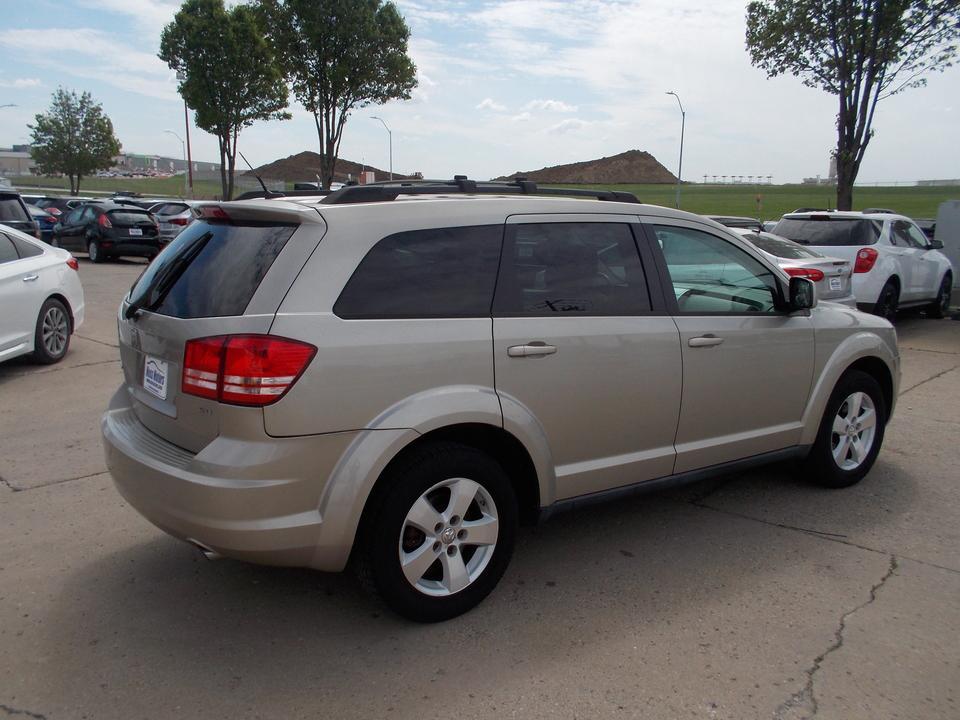 used 2009 Dodge Journey car, priced at $5,995