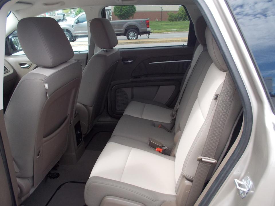 used 2009 Dodge Journey car, priced at $5,995
