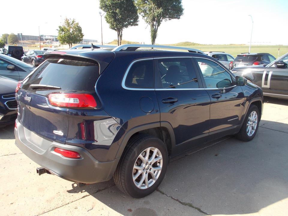 used 2016 Jeep Cherokee car, priced at $5,500