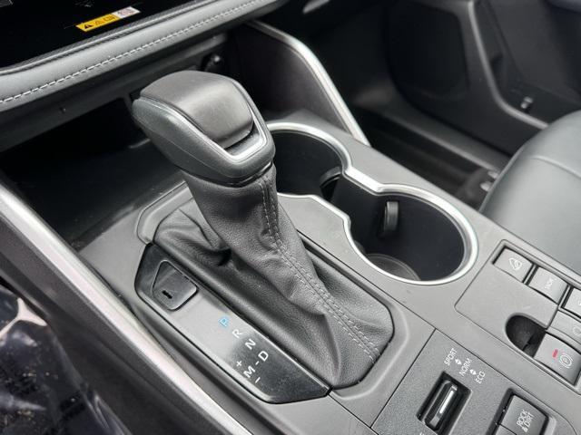 used 2024 Toyota Highlander car, priced at $42,500