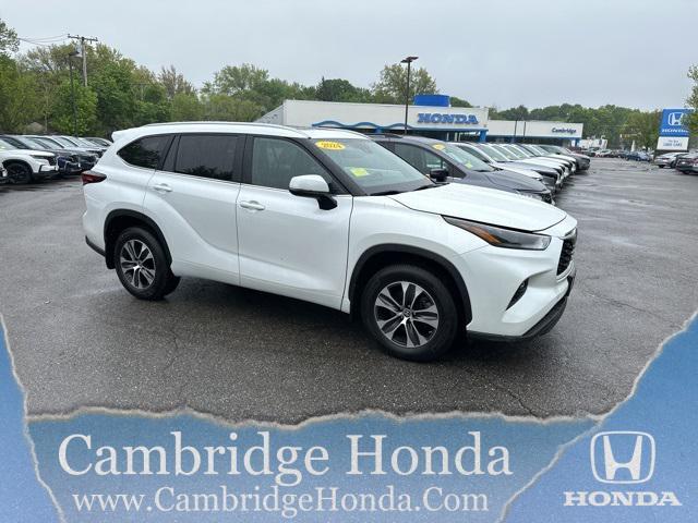 used 2024 Toyota Highlander car, priced at $42,500