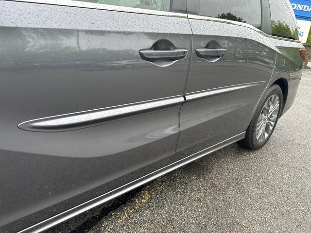 used 2025 Honda Odyssey car, priced at $42,000