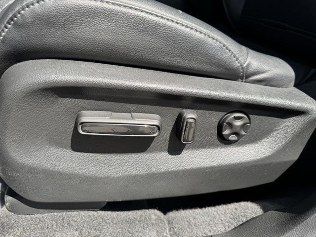 used 2020 Honda CR-V car, priced at $28,000