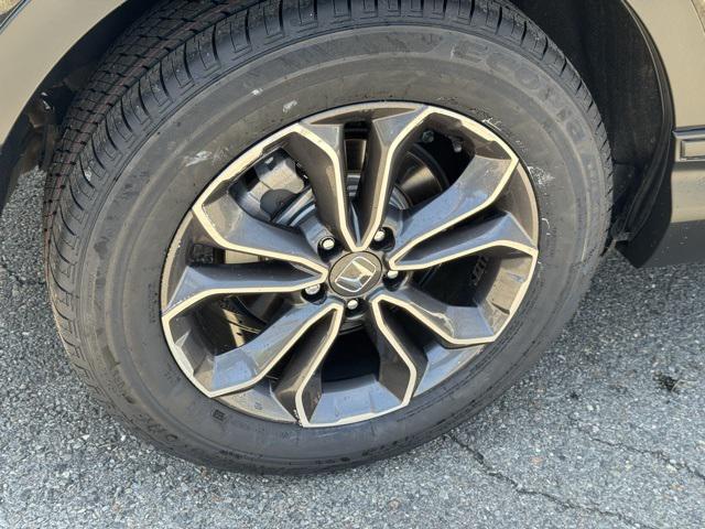 used 2020 Honda CR-V car, priced at $28,000