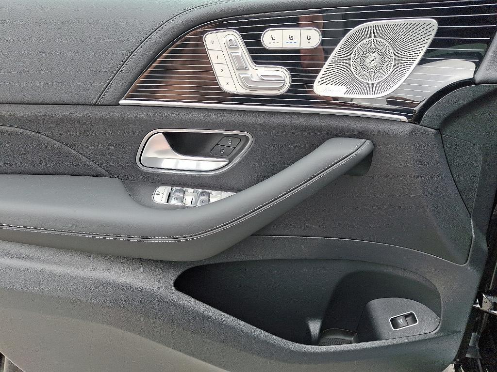 new 2025 Mercedes-Benz AMG GLE 53 car, priced at $102,830