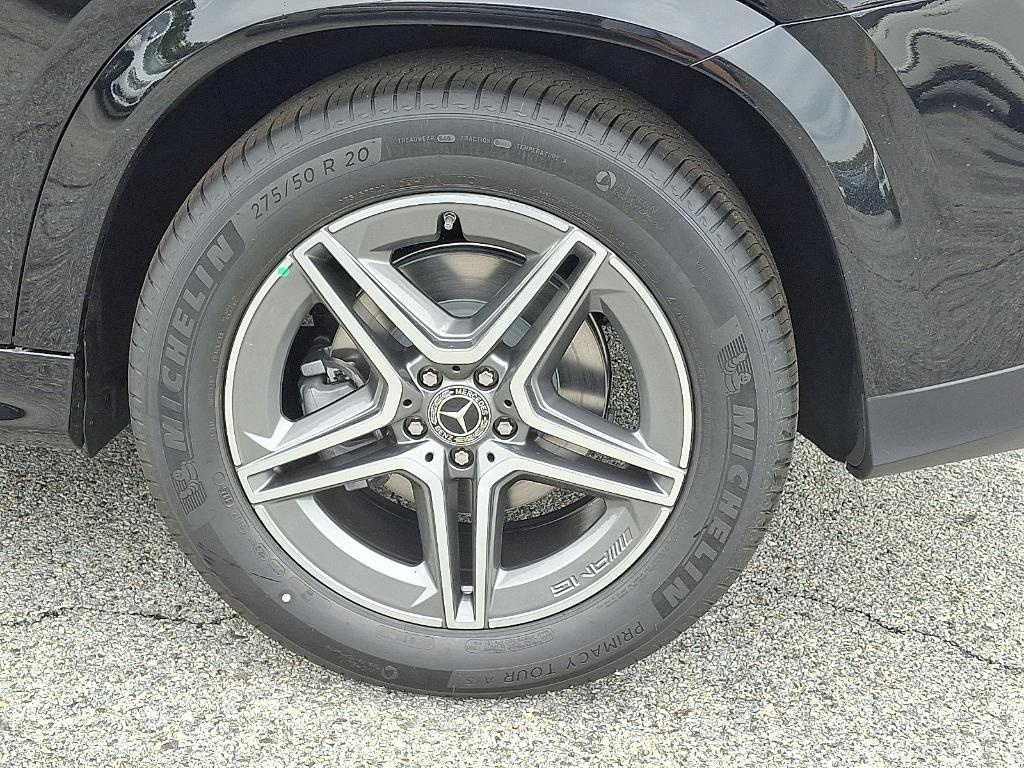 new 2026 Mercedes-Benz GLE 450 car, priced at $82,360