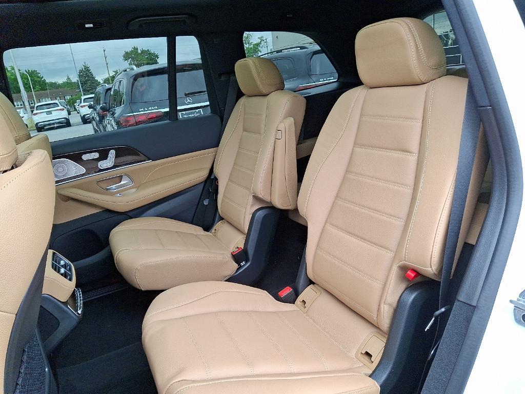 new 2025 Mercedes-Benz GLS 450 car, priced at $102,320