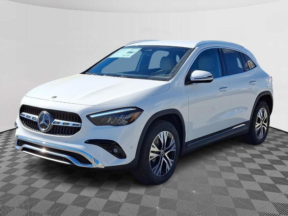 new 2025 Mercedes-Benz GLA 250 car, priced at $47,295