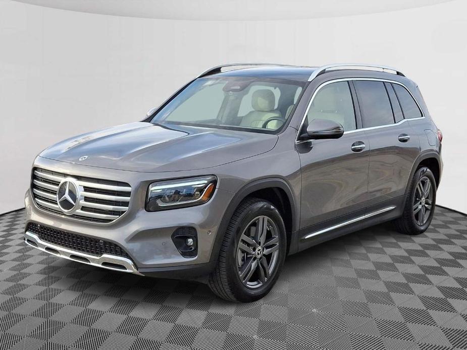 used 2024 Mercedes-Benz GLB 250 car, priced at $50,470