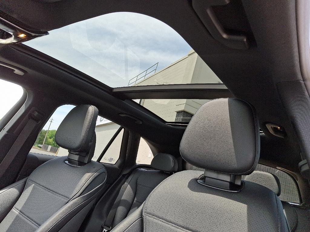 used 2025 Mercedes-Benz GLC 300 car, priced at $52,900