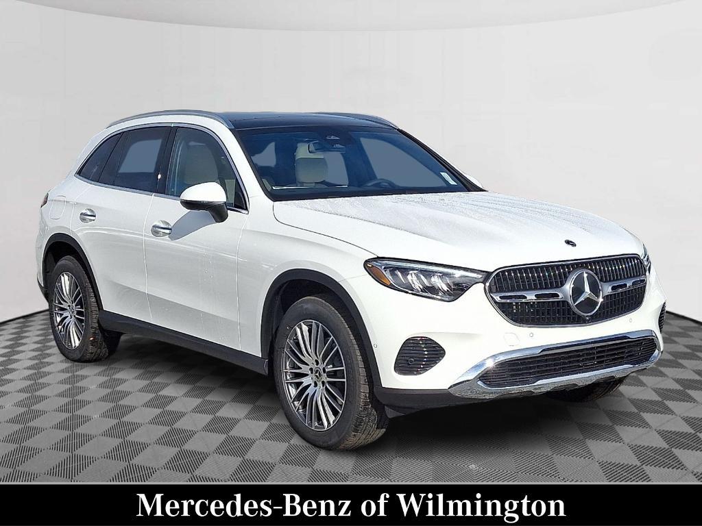 new 2026 Mercedes-Benz GLC 300 car