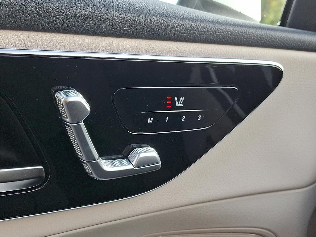 new 2026 Mercedes-Benz GLC 300 car