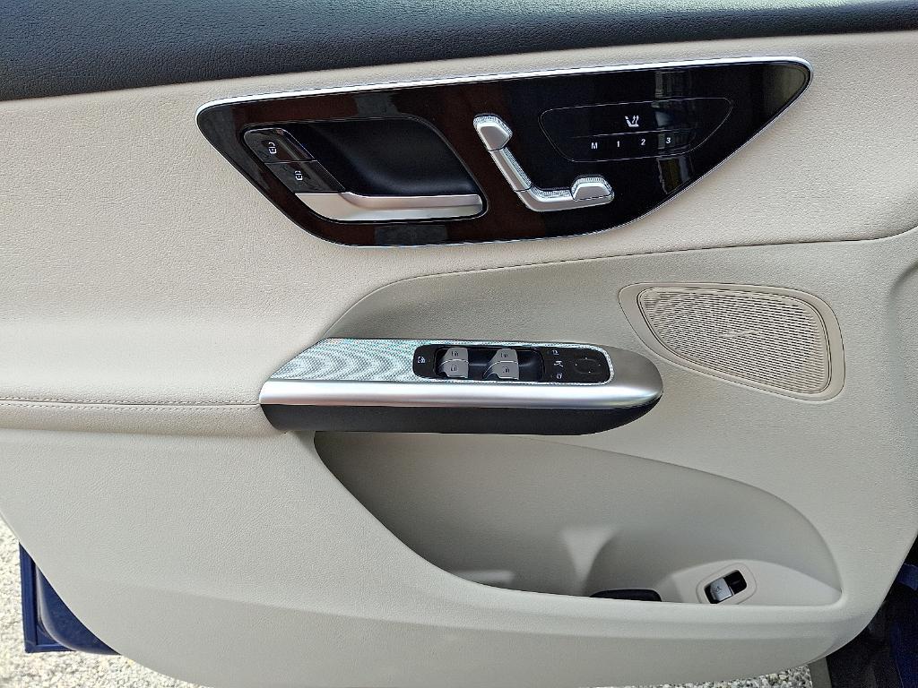 new 2025 Mercedes-Benz GLC 300 car, priced at $55,535