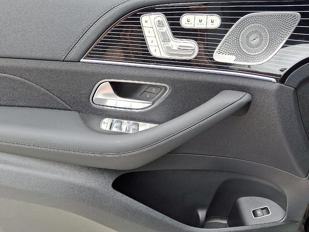 used 2024 Mercedes-Benz GLS 580 car, priced at $95,900
