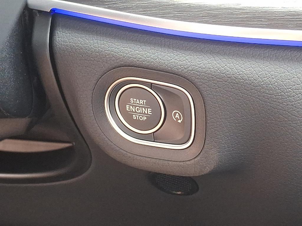 new 2026 Mercedes-Benz GLE 450 car, priced at $81,830