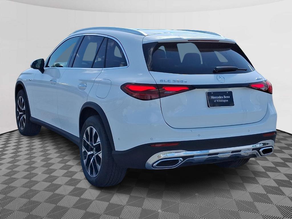 new 2025 Mercedes-Benz GLC 350e car