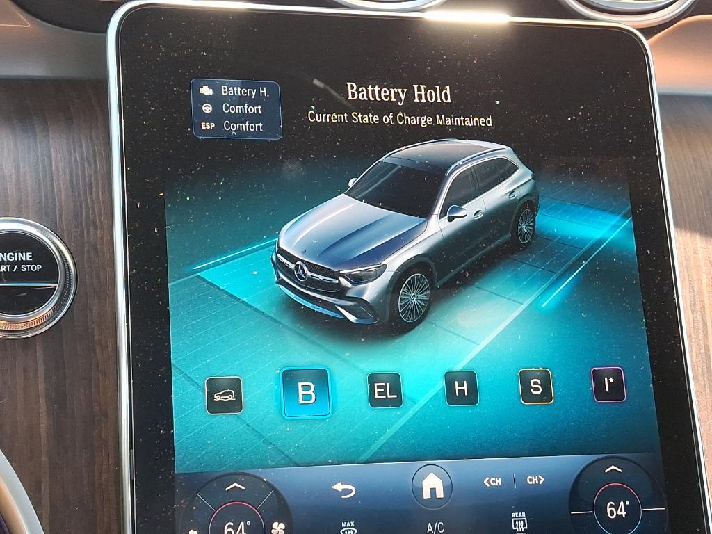 new 2025 Mercedes-Benz GLC 350e car