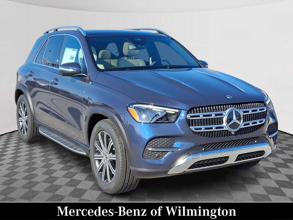 new 2025 Mercedes-Benz GLE 450 car, priced at $77,315