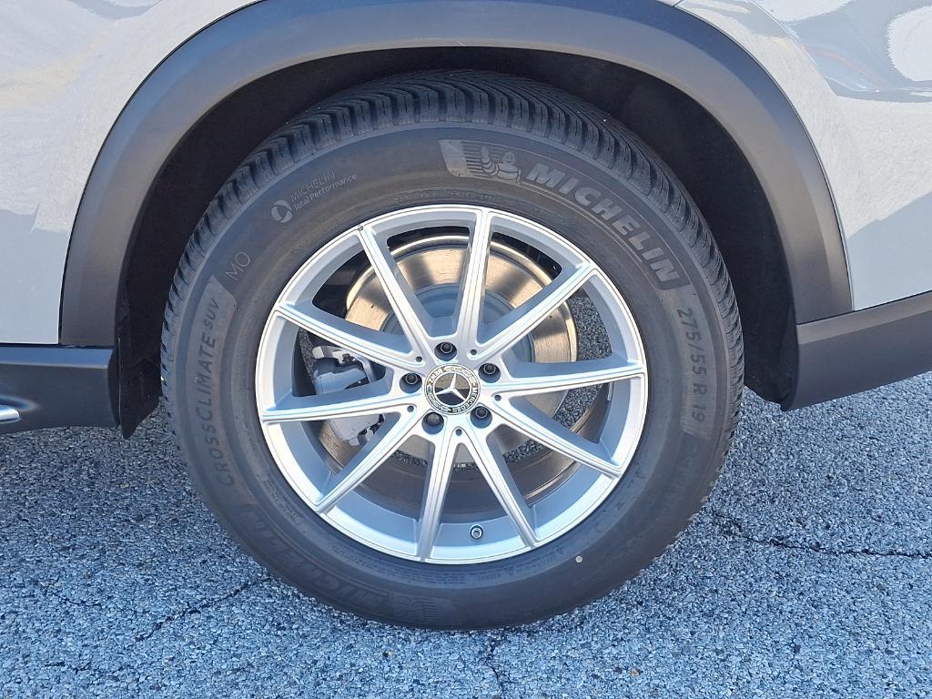 new 2025 Mercedes-Benz GLE 350 car, priced at $73,560