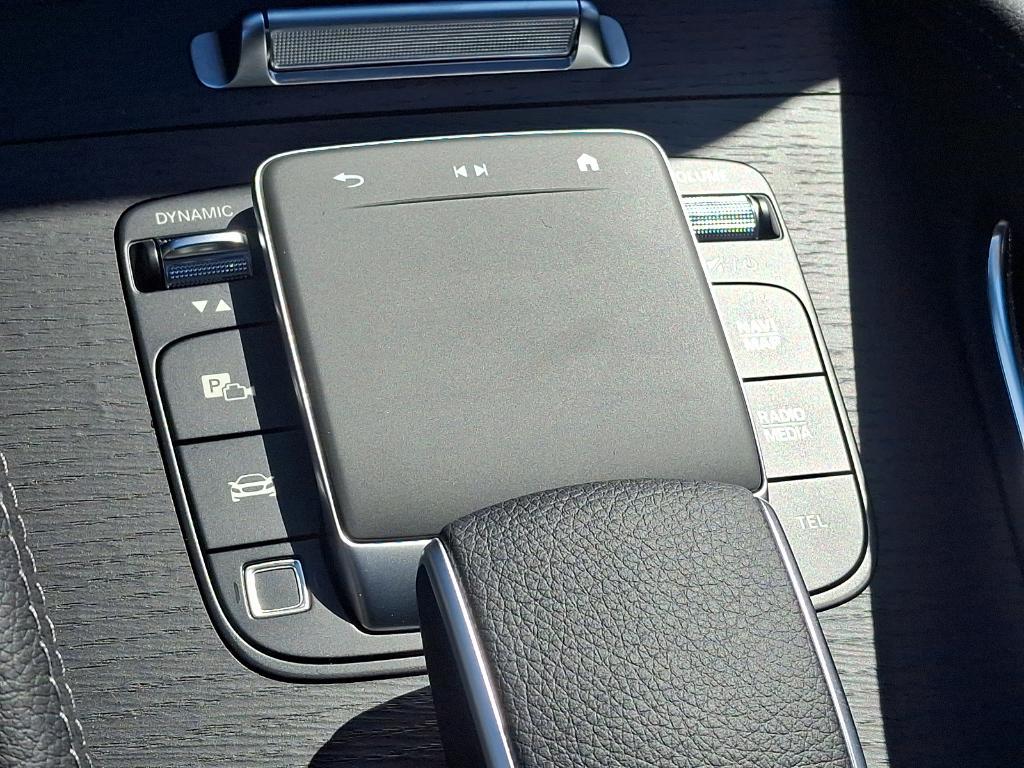 new 2025 Mercedes-Benz GLE 350 car, priced at $73,560