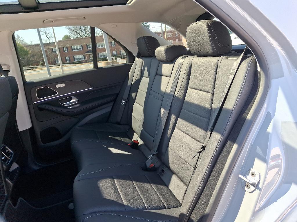 new 2025 Mercedes-Benz GLE 350 car, priced at $73,560