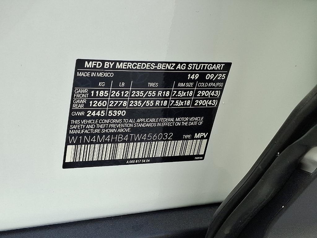 new 2026 Mercedes-Benz GLB 250 car