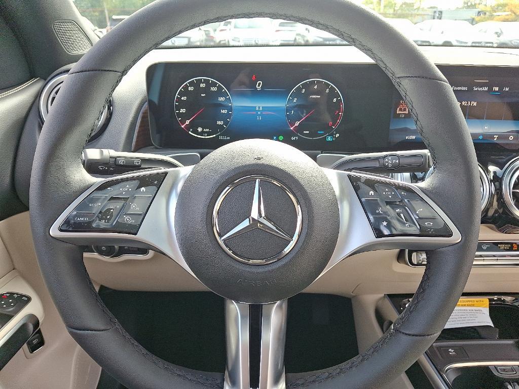 new 2026 Mercedes-Benz GLB 250 car