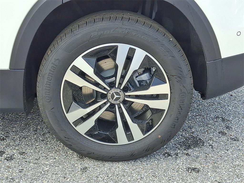 new 2026 Mercedes-Benz GLB 250 car, priced at $53,395