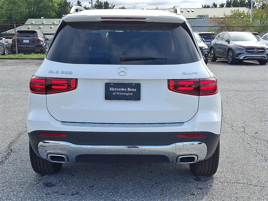 new 2026 Mercedes-Benz GLB 250 car, priced at $53,395