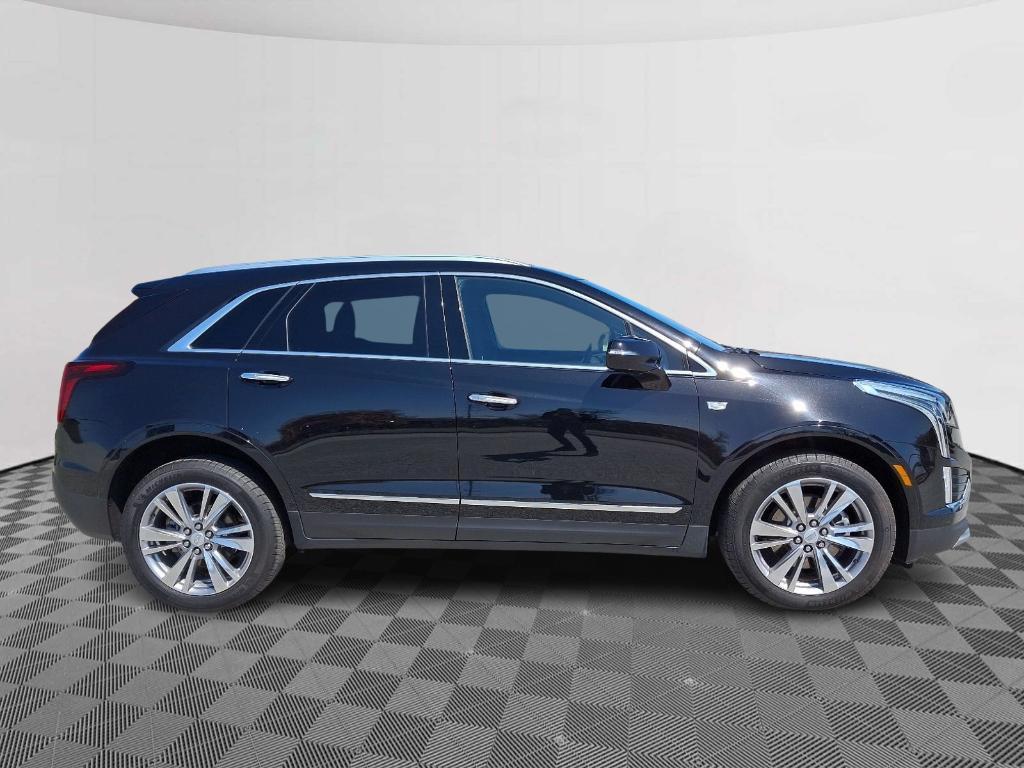 used 2024 Cadillac XT5 car, priced at $42,900