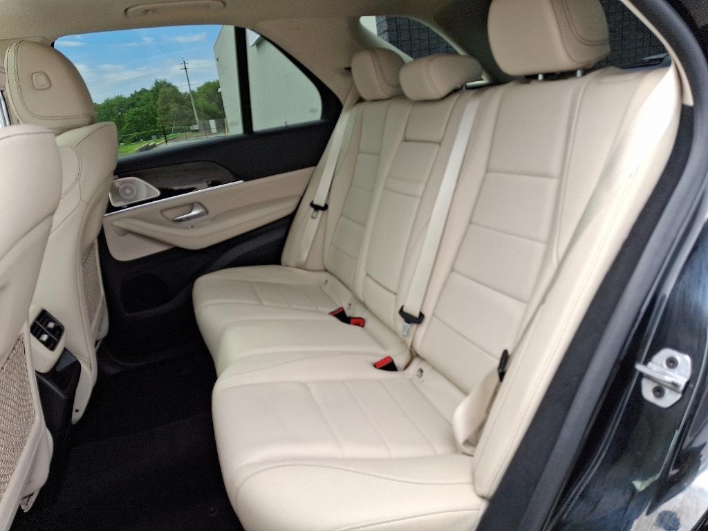 used 2022 Mercedes-Benz GLE 350 car, priced at $45,900