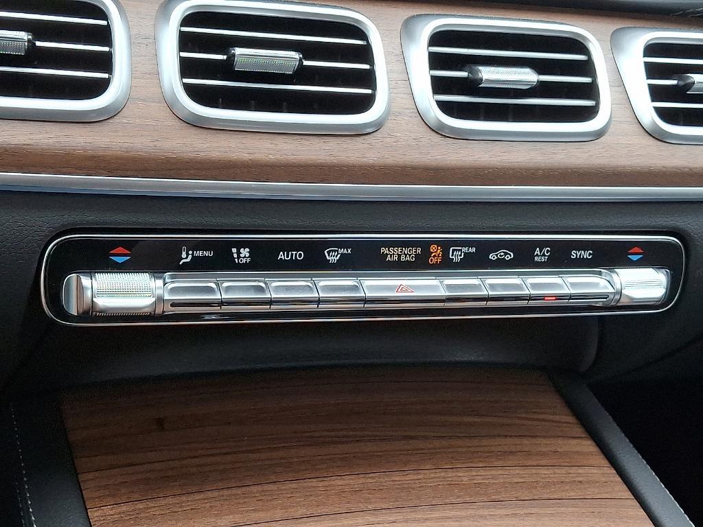 new 2025 Mercedes-Benz GLS 450 car, priced at $99,895
