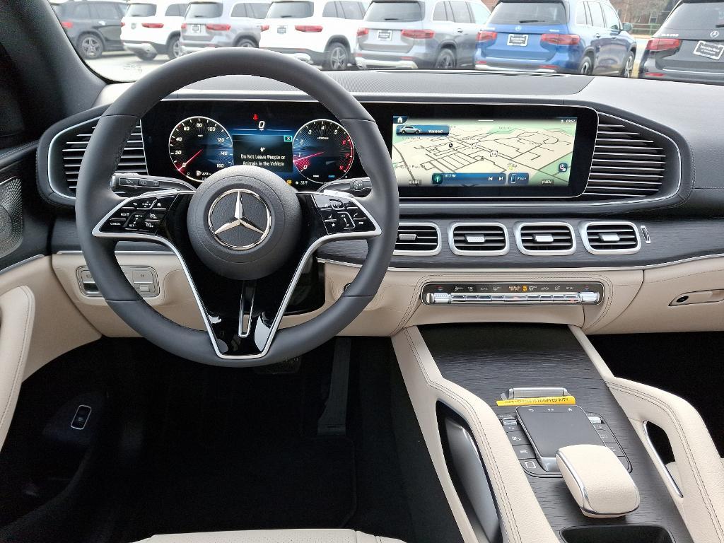 new 2025 Mercedes-Benz GLE 450 car, priced at $82,085