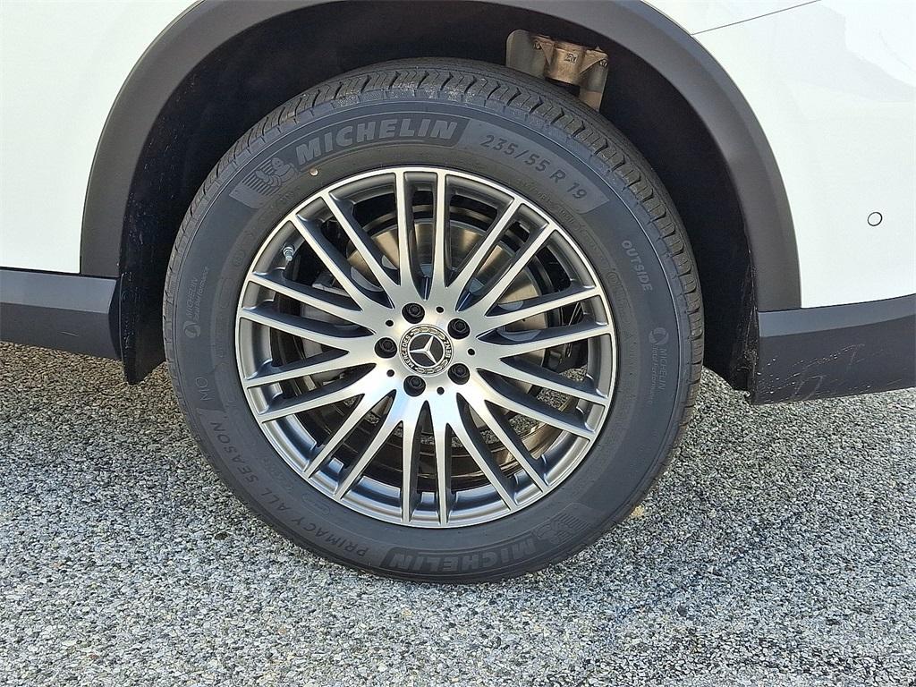 new 2026 Mercedes-Benz GLC 300 car, priced at $57,535