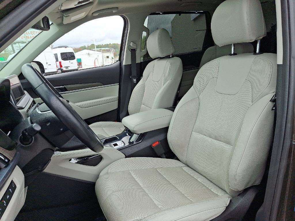 used 2022 Kia Telluride car, priced at $32,900
